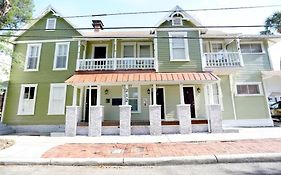 Cosy 3-Bedroom Downtown Walk To Convention Center